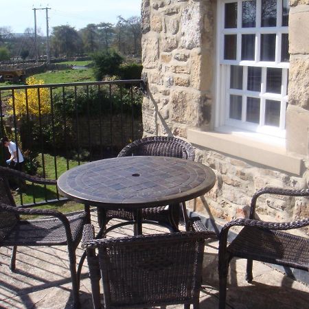 Hotel Bolton Arms Redmire Esterno foto