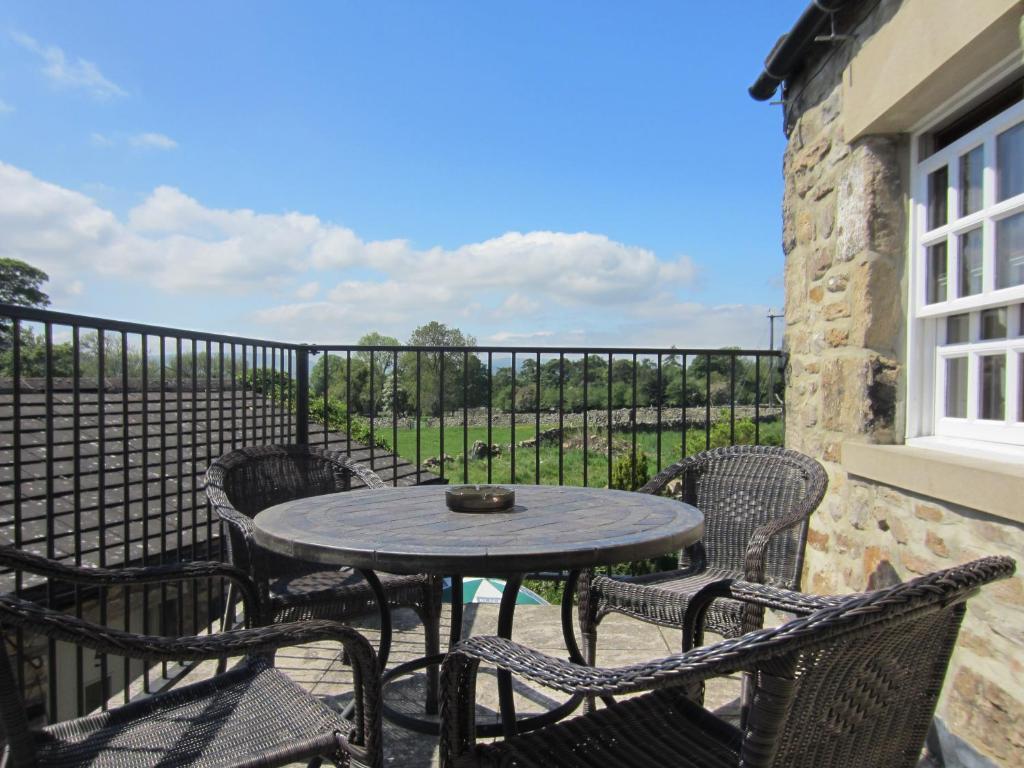Hotel Bolton Arms Redmire Esterno foto