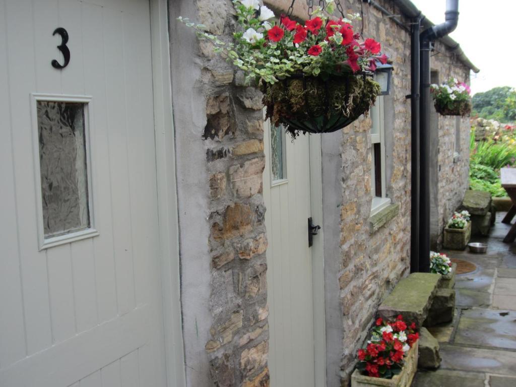 Hotel Bolton Arms Redmire Esterno foto