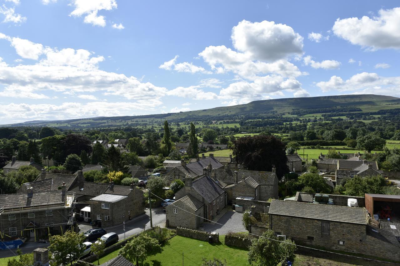 Hotel Bolton Arms Redmire Esterno foto
